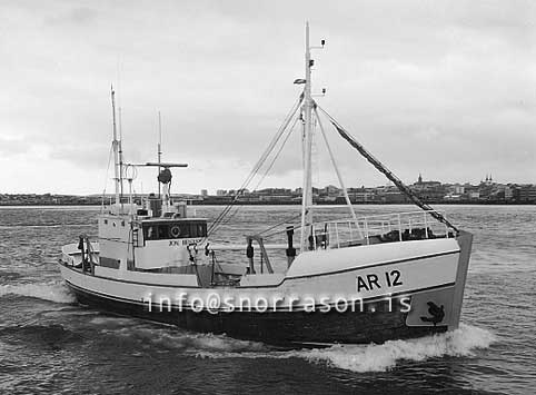 ss03382-01